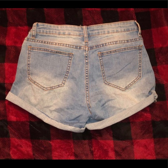 Deja Bleu Shorts - Picture 3 of 3